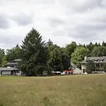 Waldhotel Gelaender Schernfeld