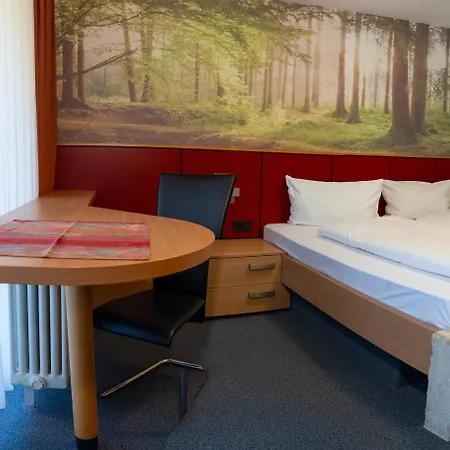 Waldhotel Gelaender Schernfeld