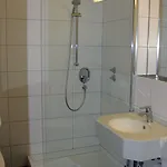 Waldhotel Gelaender فندق