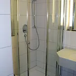 Waldhotel Gelaender فندق